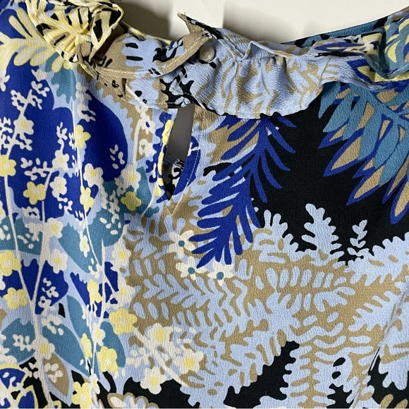 Talbots Floral Ruffle Neckline Tank Blouse Size Petite - Picture 6 of 9
